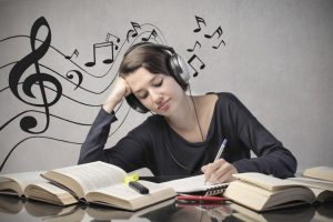 گوش دادن به موسیقی بی کلام